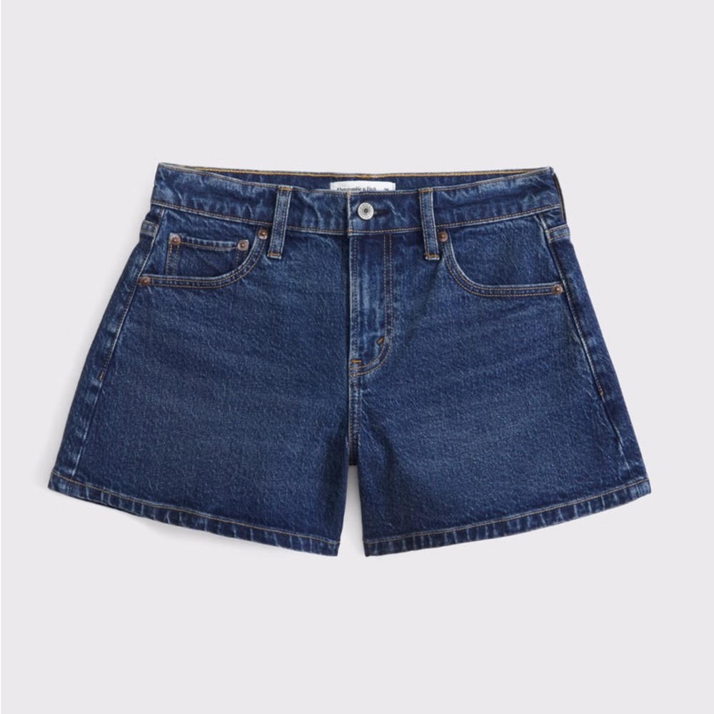 Abercrombie & Fitch: Mid Rise A-Line Short